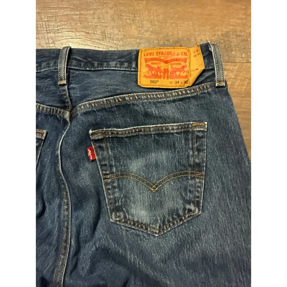 Levi’s 501 Original Fit Button Fly Jeans Men’s 34x32 Dark Wash Straight Leg Deni